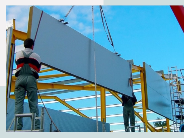 Монтаж сэндвич-панелей в Феодосии от 609 руб.